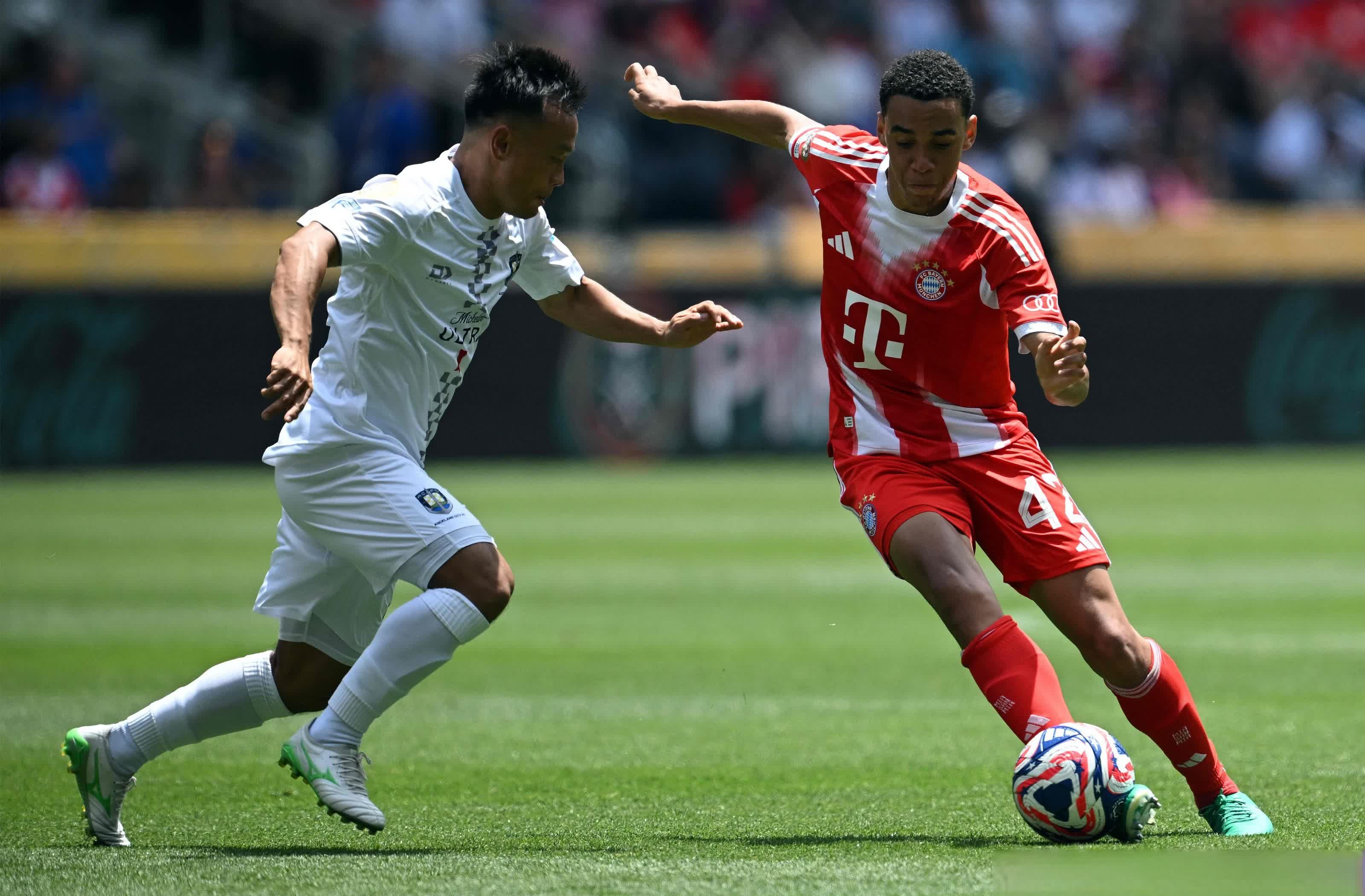 德甲赛程吃紧；皇家社会清晨迎来里程碑；球迷炸锅；赛季目标并未改变