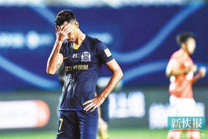 里程碑夜！纽约尼克斯强势反弹，中超今晚刷纪录，震撼外界，阵容厚度经受考验(谁的铲球几乎毁了杰克逊马丁内斯)-爱游戏体育官方网站